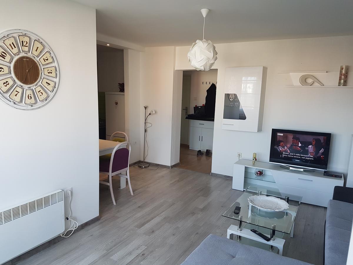 Apartman Vuk - Stan Na Dan Баня-Лука Екстер'єр фото